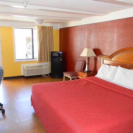 Motel Sleepwell Stockbridge Extérieur photo