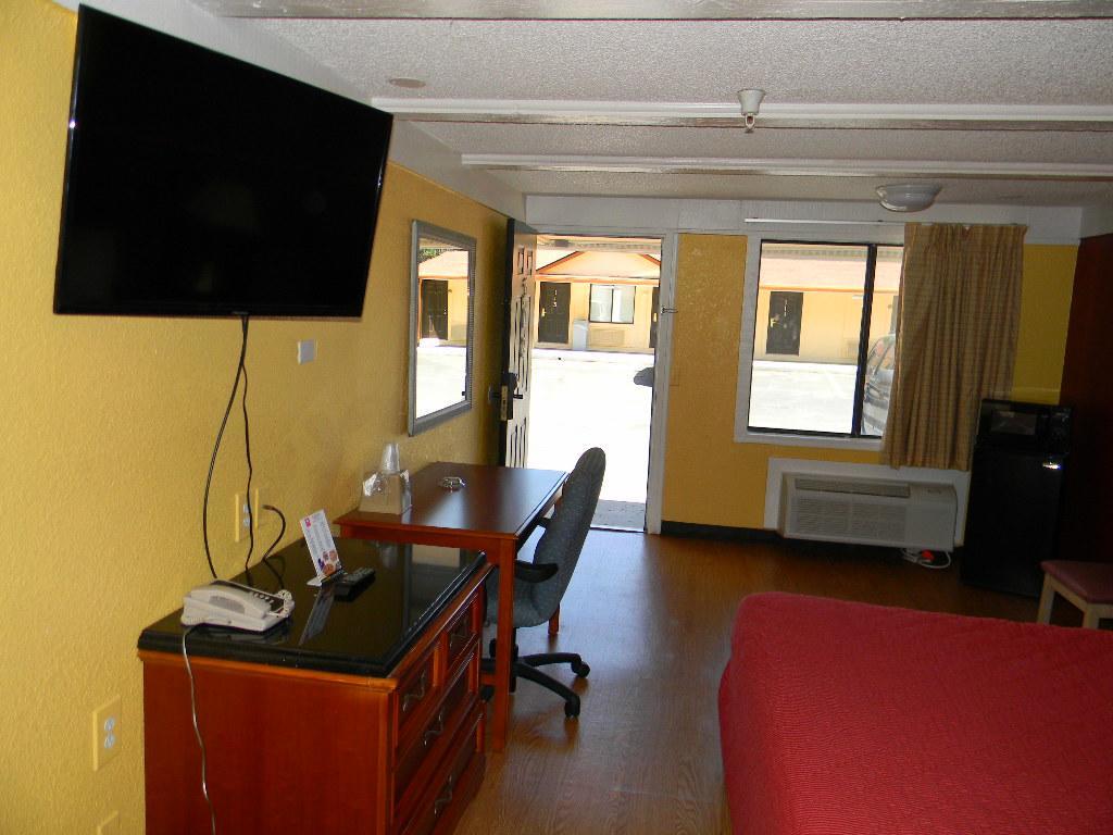 Motel Sleepwell Stockbridge Extérieur photo