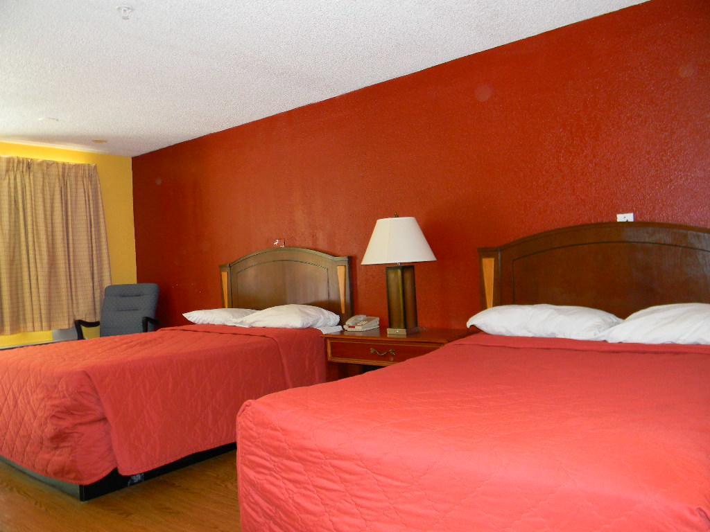 Motel Sleepwell Stockbridge Extérieur photo