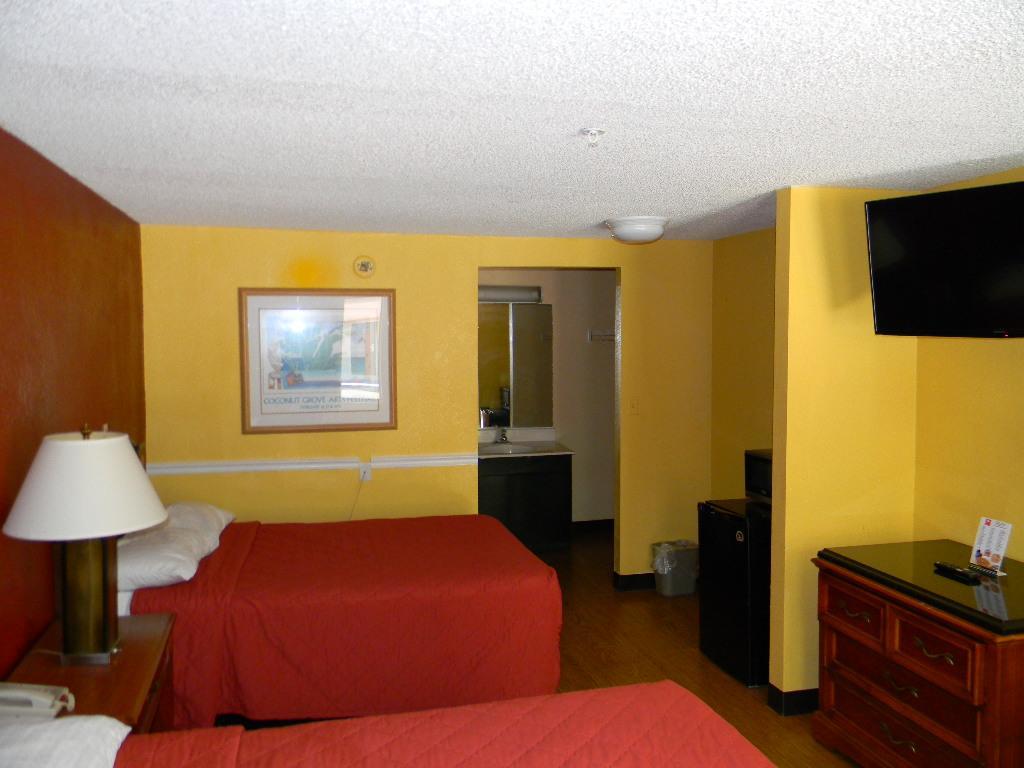 Motel Sleepwell Stockbridge Extérieur photo